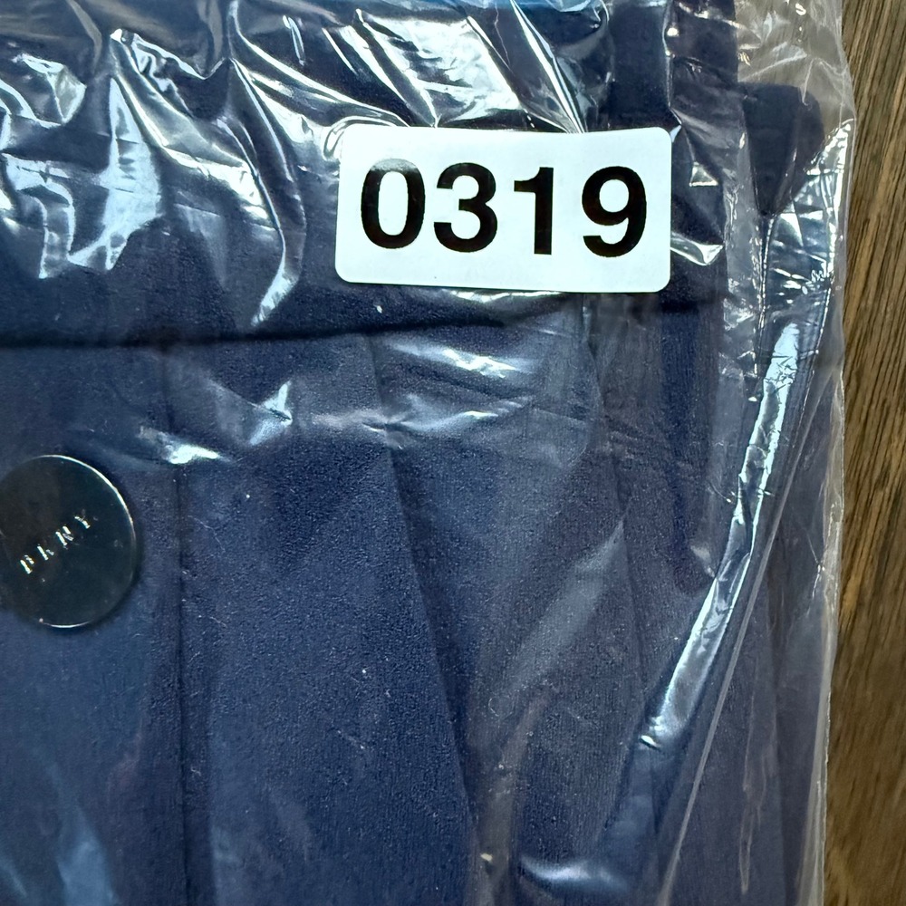 DKNY Sailor Pants Womens 14 Navy Blue Excellent Wide Leg Cropped Logo Button - Picture 7 of 7